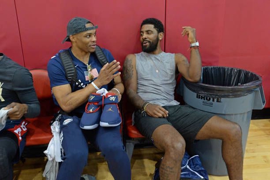 和文班算宿敌？霍姆格伦：宿敌从不由球员或球队定义 你问错人了（与文班是宿敌？霍姆格伦：宿敌不由球员或球队决定，你问错对象了）