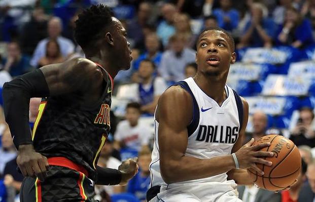 奥莱：因背身列队事件被禁足6个月，贝隆上诉至体育仲裁法庭（奥莱：贝隆因背身列队遭禁赛半年，已向体育仲裁法庭提起上诉）