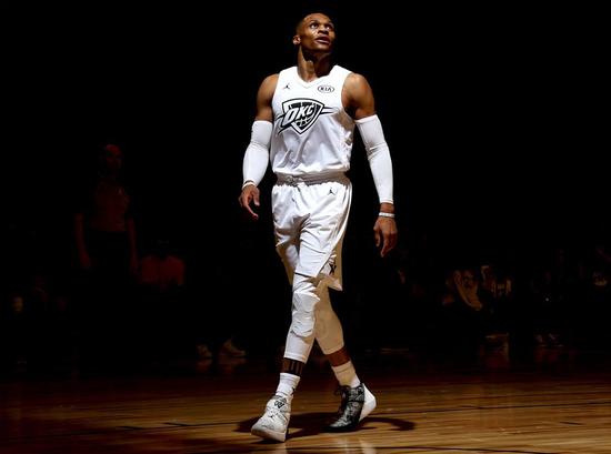 黄子豪：这赛季能完成球队和自己的目标，我很清楚这不是偶然（黄子豪：本赛季球队与个人目标如期兑现，我深知这绝非偶然）