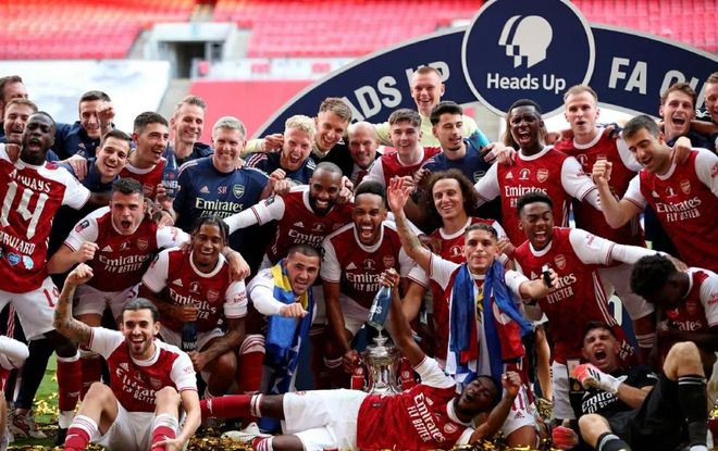 巴媒：内马尔已向教练与队友致歉，承认自己行为过激（巴西媒体：内马尔向主帅和队友道歉，称自己举动过火）