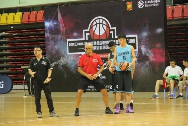 米体：彪马推出意大利超级杯用球，采用前沿科技打造（米体：彪马发布意大利超级杯官方用球，搭载尖端科技）