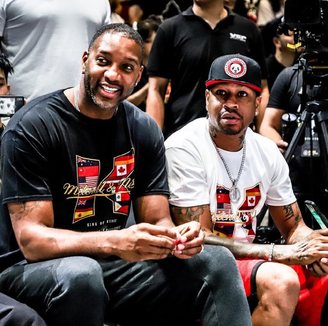 米体：斯帕莱蒂满意尤文的阵容，他相信他们能争意甲冠军（米体：斯帕莱蒂看好尤文阵容，认为他们有望冲击意甲冠军）