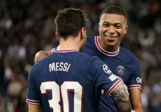 里程碑，安德烈亚-坎比亚索迎来尤文生涯第100次出场（坎比亚索达成尤文生涯百场里程碑）