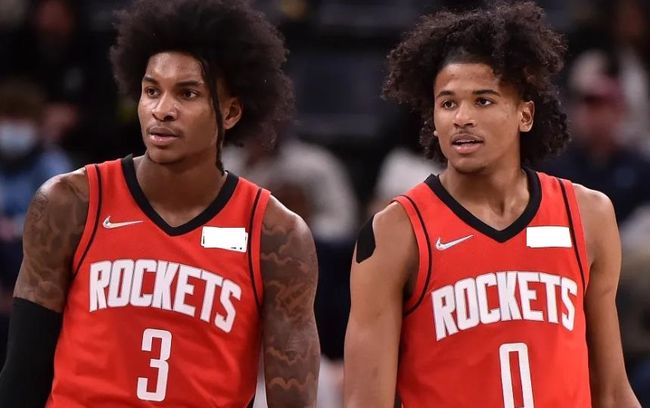 张琳艳身穿阿根廷2026世界杯球衣：期待在美加墨见到梅西（张琳艳穿阿根廷2026世界杯战袍：期盼在美加墨与梅西相会）