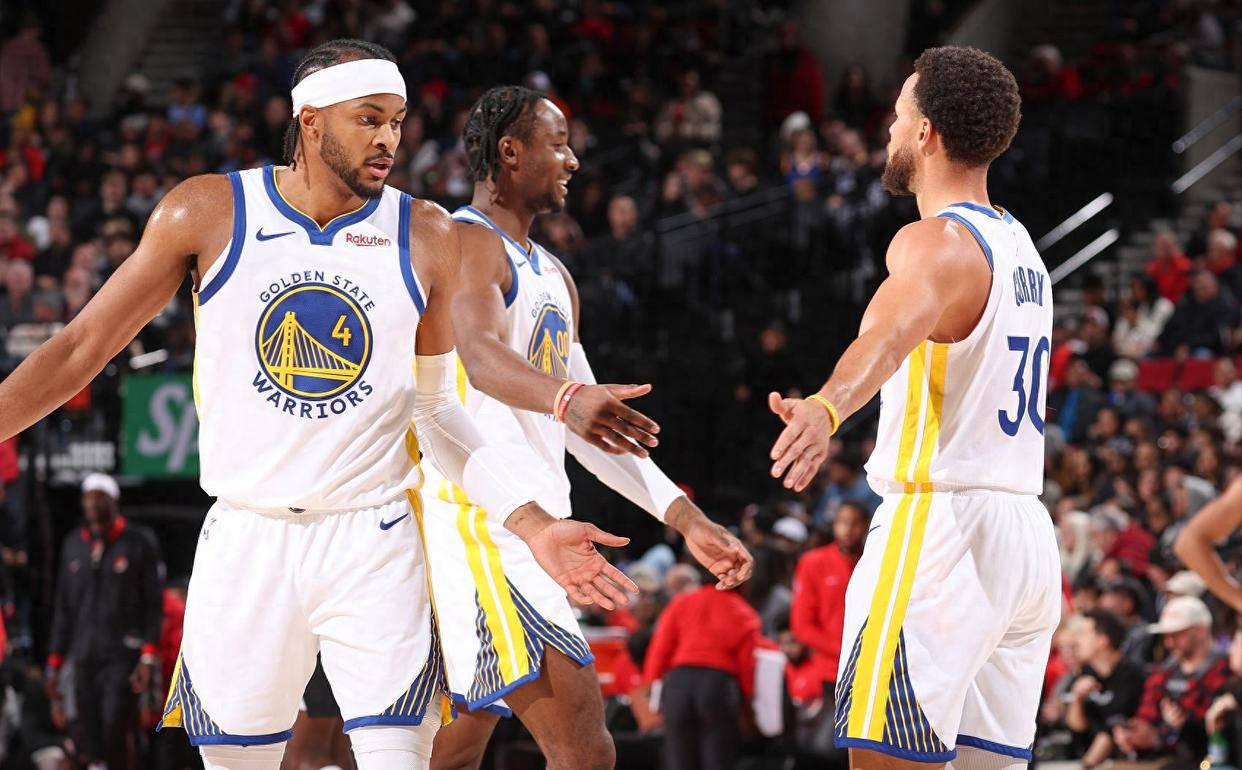 地上足球：偷溜诺坎普释放回归信号？解析梅西为何必重回巴萨（地上足球：梅西悄现诺坎普传回归风声？详析他为何终将重返巴萨）