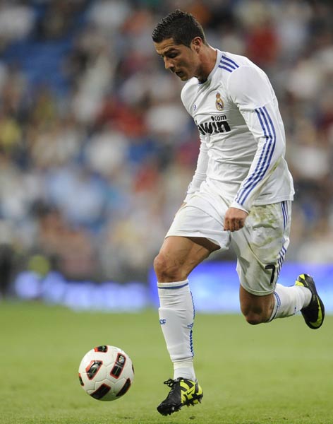 队报盛赞维蒂尼亚：他是巴黎的节拍器和新一代中场的完美代表（《队报》盛赞维蒂尼亚：巴黎的中场节拍器，新一代中场的标杆）