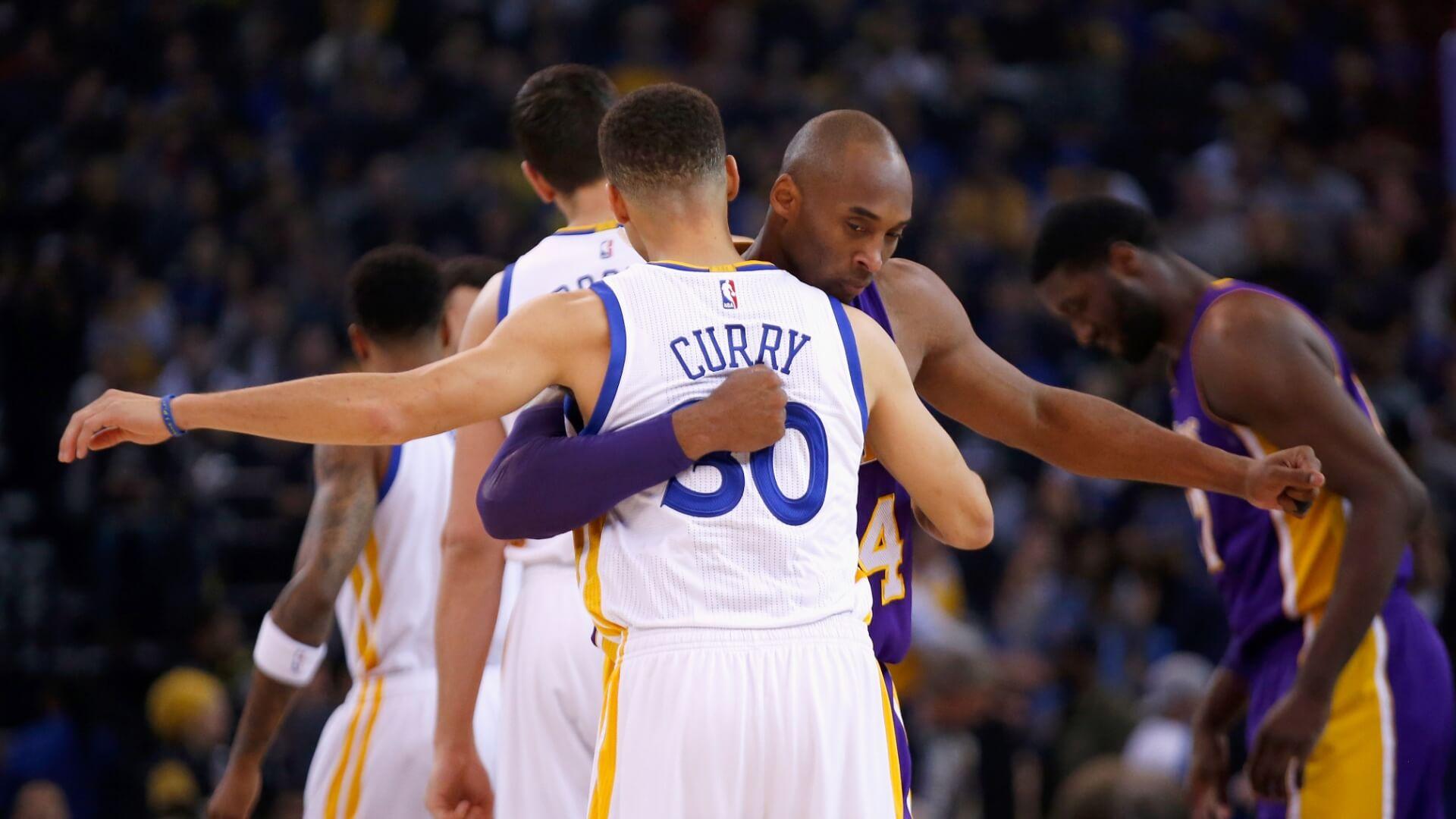 在空中直上直下：福法纳对阵巴萨个人集锦（腾空制霸：福法纳对阵巴萨高光时刻）