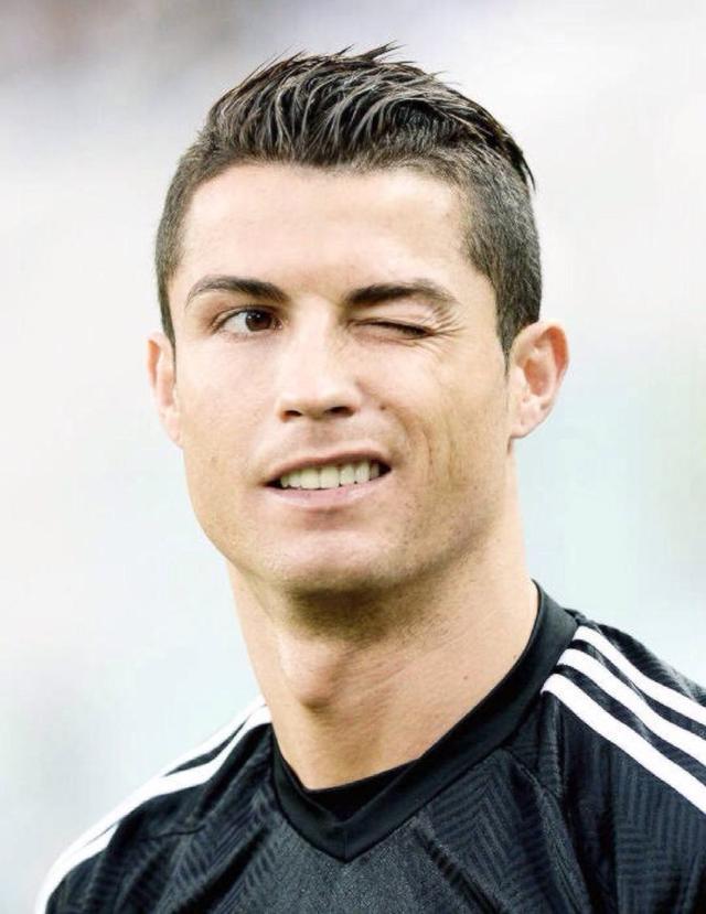 米体：因拉齐奥伤病过多，主席洛蒂托请来神父为球队祝福（米体：拉齐奥伤兵满营，主席洛蒂托邀神父为球队祈福）