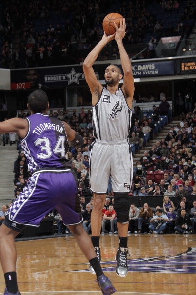 全欧哄抢！记者：利物浦切尔西曼城热刺关注19岁前锋迪奥曼德，标价一亿（记者：欧洲豪门围抢！利物浦、切尔西、曼城与热刺盯上19岁锋线新星迪奥曼德，标价达一亿）