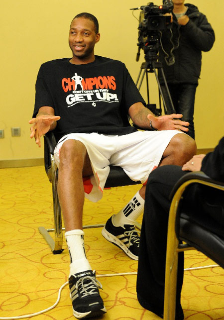 塞萨尔：齐沃为什么要换下博尼和泽林斯基？他俩明明表现最好（塞萨尔质疑齐沃换人：为何撤下表现最佳的博尼与泽林斯基？）