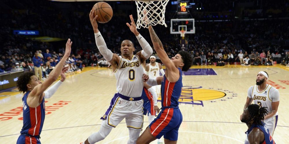 前国米体育总监：伊布坚决加盟巴萨，就是为了和梅西并肩作战（前国米体育总监称伊布执意投巴萨，只为与梅西并肩作战）