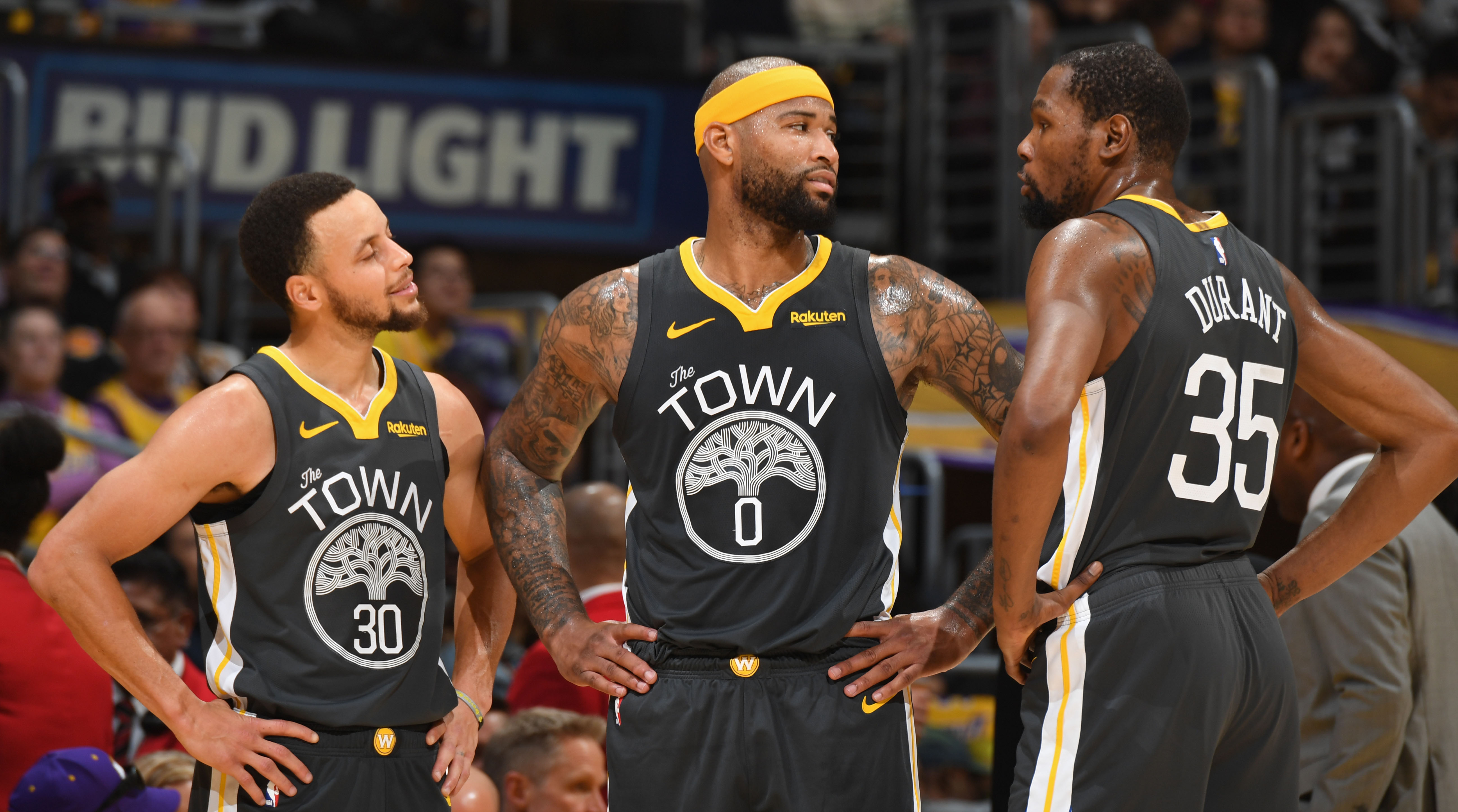 16队参与的乌兹别克斯坦超：中亚规模最大的顶级足球联赛（乌兹别克斯坦超级联赛：16支球队角逐，中亚最大的顶级足球赛事）