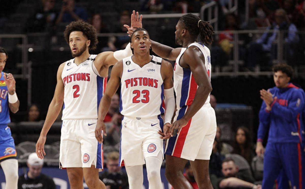 广州足球名宿温志军携手多名现役球员体验盲人足球（广州足坛名宿温志军联手多位现役球员走进盲人足球体验）