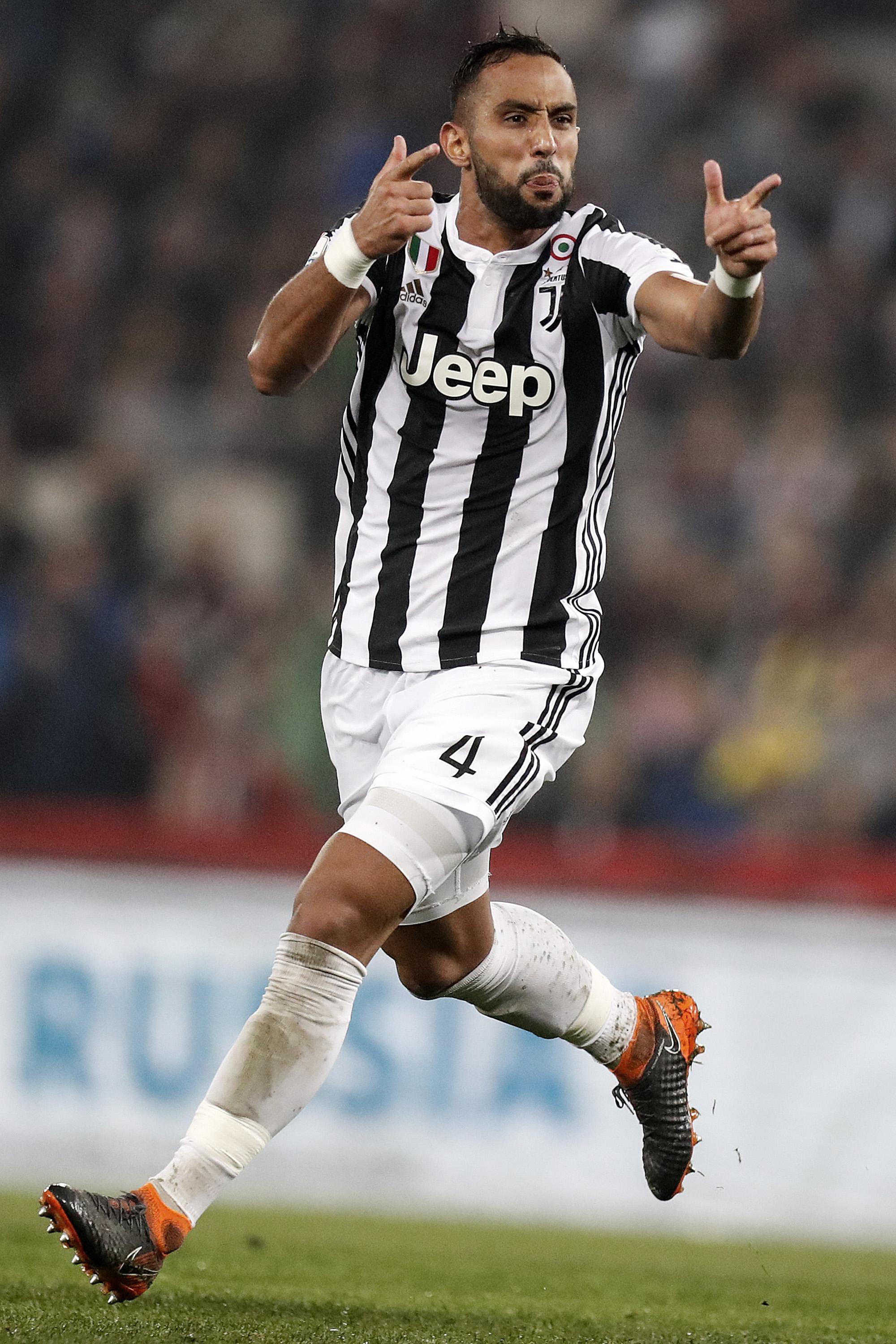 博雷戈：球队战术围绕奎因展开，他将自己水平提升到了新高度（博雷戈：球队战术以奎因为核心，他已将个人水平提升至全新高度）